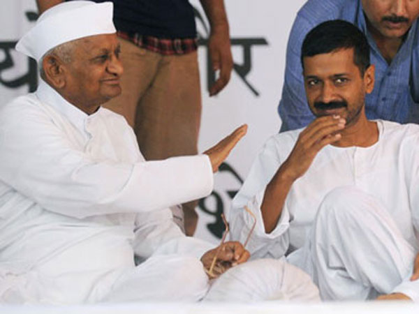 Arvind-Kejriwal-family-6