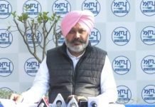 ਸ਼ਹਿਰੀ ਚੋਣਾਂ ‘ਚ ਨਾਮਜਦਗੀਆਂ ਦੌਰਾਨ ਪੁਲਿਸ ਤੇ ਸਿਵਲ ਅਧਿਕਾਰੀ ਕੈਪਟਨ ਦੇ ਇਸ਼ਾਰੇ ‘ਤੇ ਲੋਕਤੰਤਰ ਦੀਆਂ ਉਡਾ ਰਹੇ ਹਨ ਧੱਜੀਆਂ : ਹਰਪਾਲ ਸਿੰਘ ਚੀਮਾ